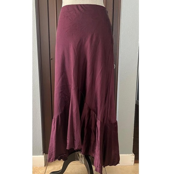 Sundance Dresses & Skirts - Sundance 100% silk purple skirt midi maxi peplum